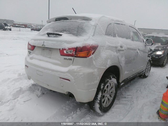 JA4AJ3AU4CZ602138 Mitsubishi RVR SE
