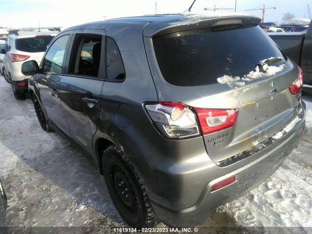 JA4AJ3AU3CZ605547 Mitsubishi RVR SE