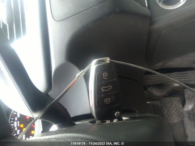 WA1EFEFS2FR001692 Audi Q3 4p Ti