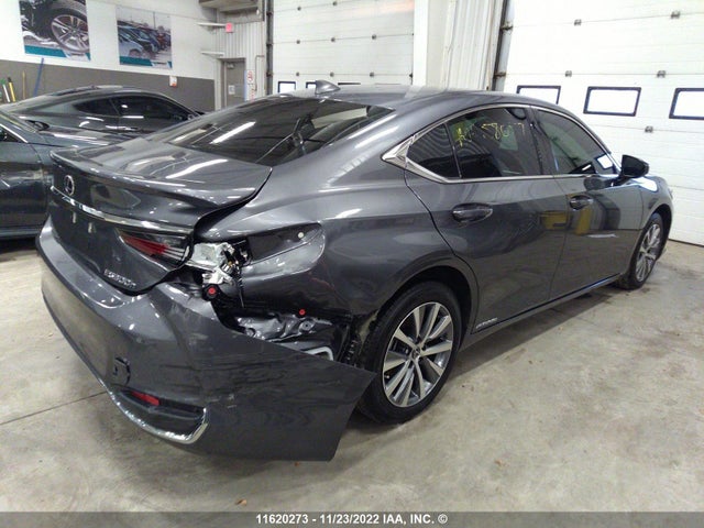 58AB21B15MU012730 Lexus ES 300H