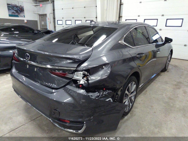 58AB21B15MU012730 Lexus ES 300H
