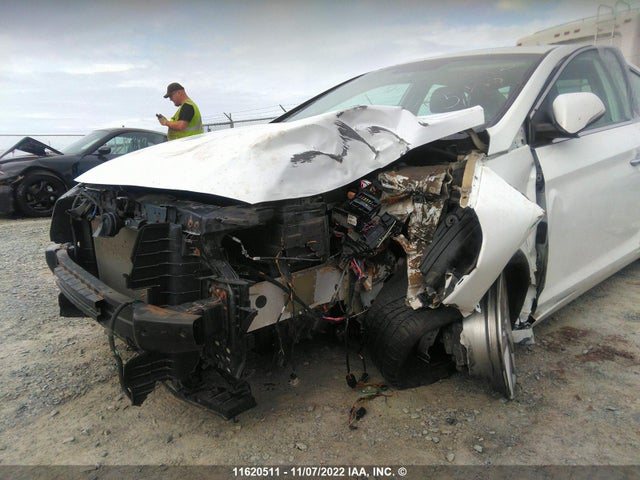 Hyundai SONATA SE 2017 5NPE24AF5HH511051 Image 7