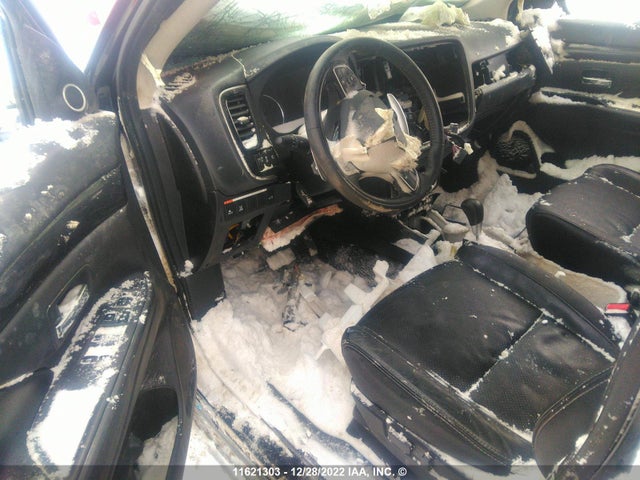 JA4JZ4AXXJZ602103 Mitsubishi OUTLANDER GT