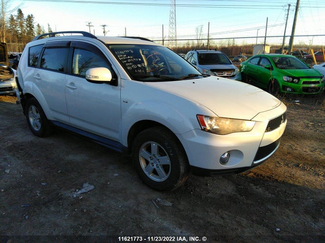 JA4JT3AX0CU606978 Mitsubishi Outlander Se