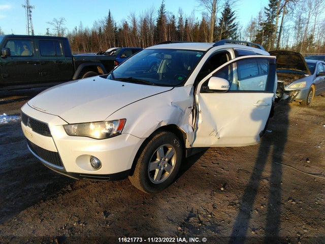 JA4JT3AX0CU606978 Mitsubishi Outlander Se