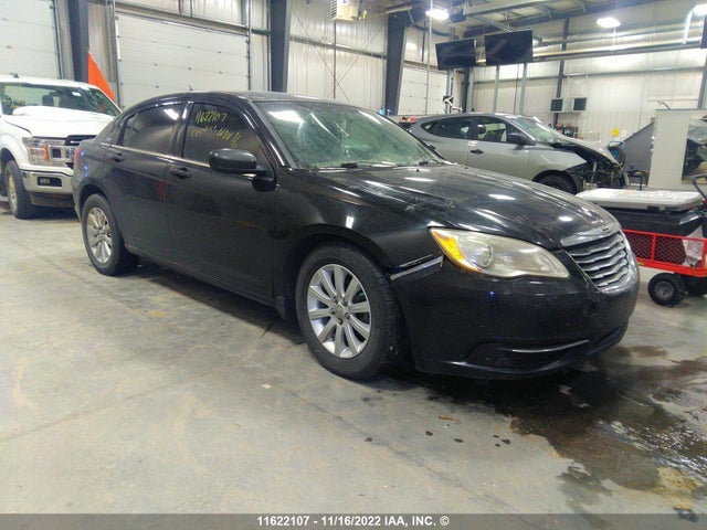 1C3CCBAB3EN229741 Chrysler 200 LX