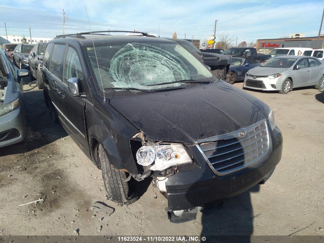 2A4RR5DXXAR256973 Chrysler Town & Country