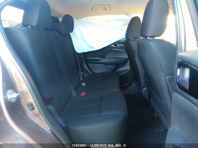 JA4ATUAA4PZ601714 Mitsubishi Eclipse Cross Es
