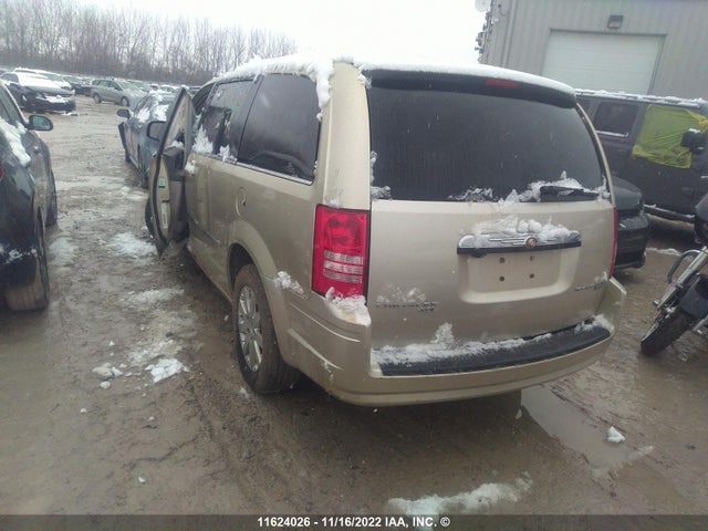2A4RR5DX2AR184098 Chrysler Town & Country Touring