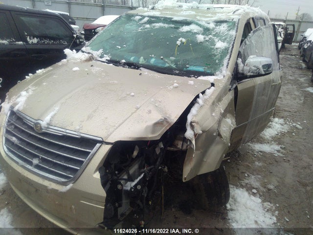 2A4RR5DX2AR184098 Chrysler Town & Country Touring