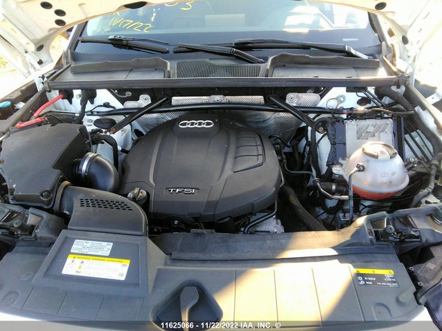 WA1BNAFY1K2033703 Audi Q5 Premium Plus