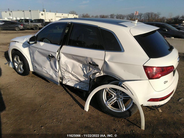 WA1BNAFY1K2033703 Audi Q5 Premium Plus