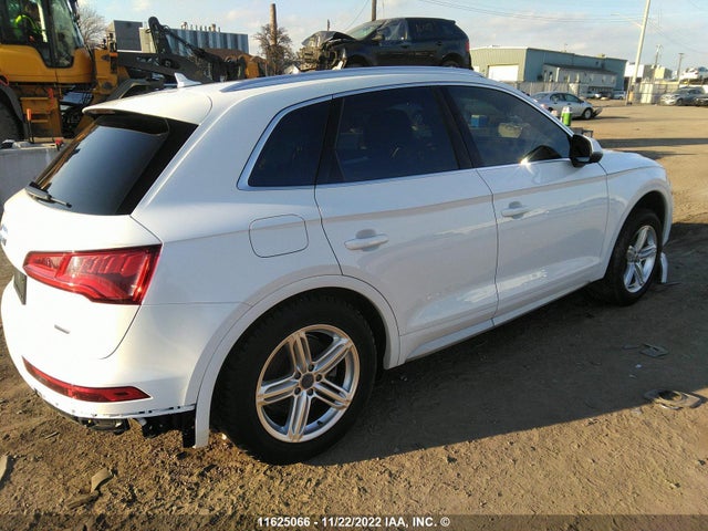 WA1BNAFY1K2033703 Audi Q5 Premium Plus