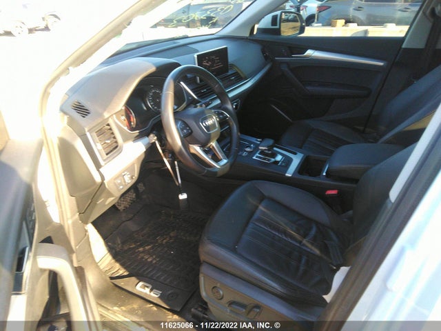 WA1BNAFY1K2033703 Audi Q5 Premium Plus