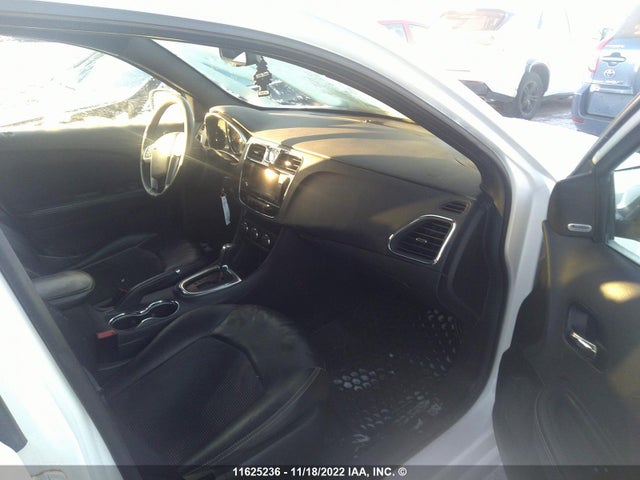 1C3CCBHG9DN603060 Chrysler 200 S