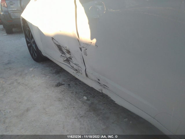 1C3CCBHG9DN603060 Chrysler 200 S