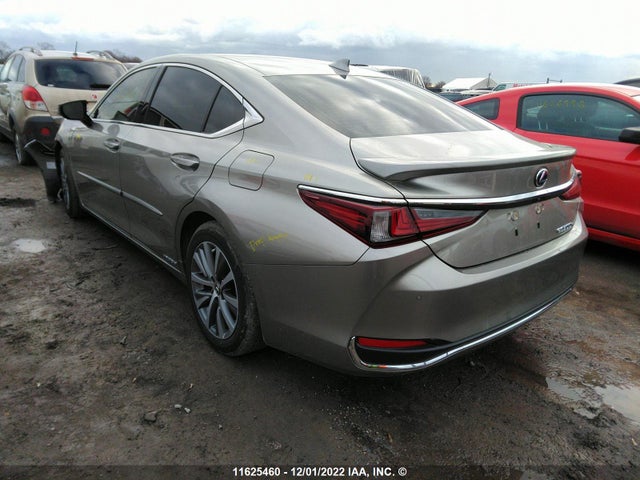 58AB21B15MU012758 Lexus ES 300H