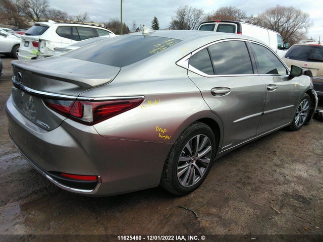 58AB21B15MU012758 Lexus ES 300H