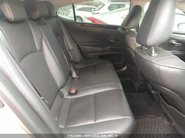 58AB21B15MU012758 Lexus ES 300H