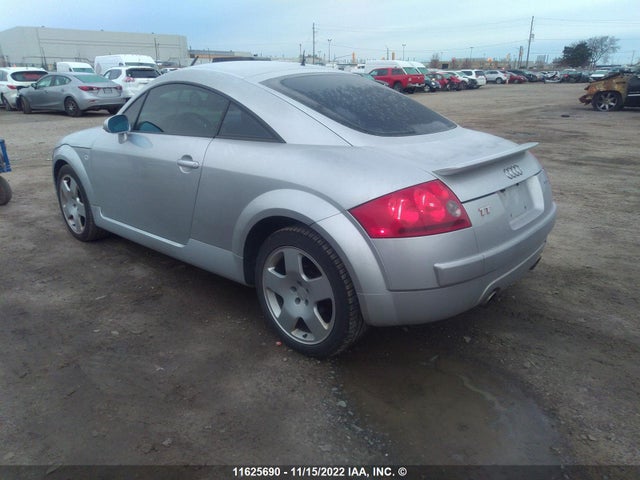 TRUWT28N011002913 Audi TT QUATTRO