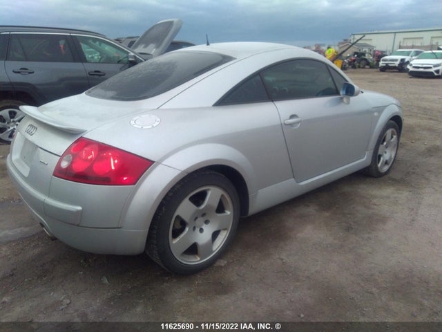 TRUWT28N011002913 Audi TT QUATTRO