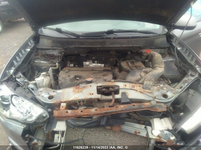 JA4AH3AU8CZ601084 Mitsubishi RVR SE