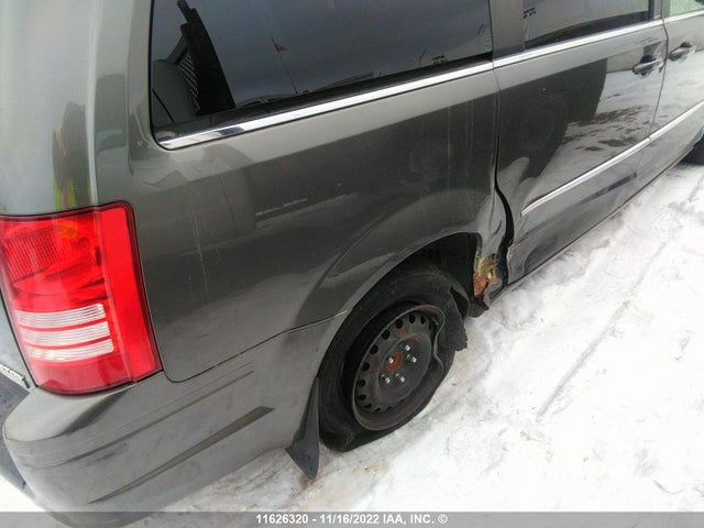 2A4RR5DX9AR217873 Chrysler Town & Country Touring