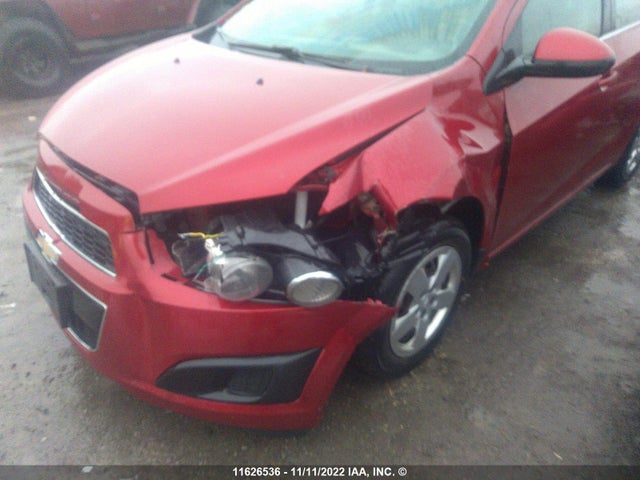 Chevrolet Sonic 2015 1G1JC5SH8F4117184 Image 7