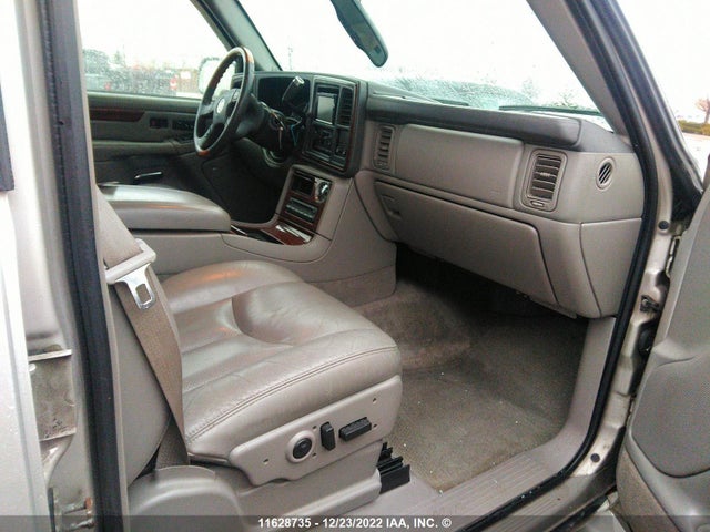1GYEK63N04R197984 Cadillac Escalade Luxury