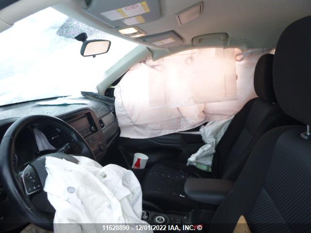 JA4AZ2A32GZ600758 Mitsubishi Outlander Es