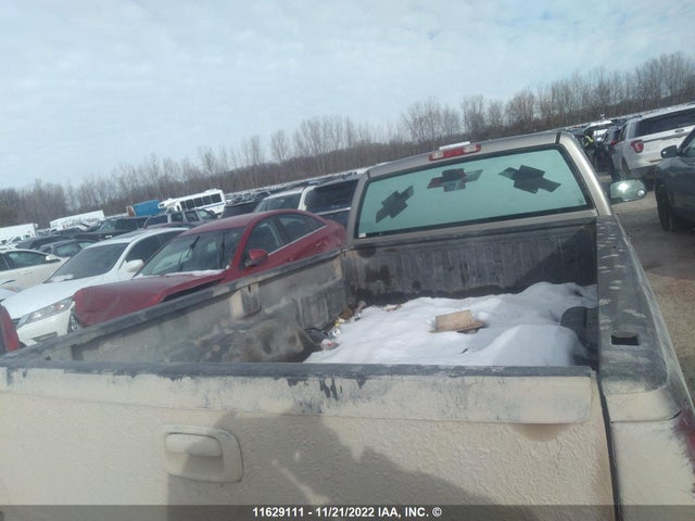 Chevrolet Silverado C1500 2001 1GCEC14V61Z127423 Image 9