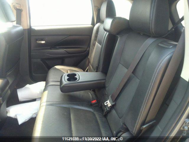 JA4AZ2A37FZ602522 Mitsubishi Outlander Es