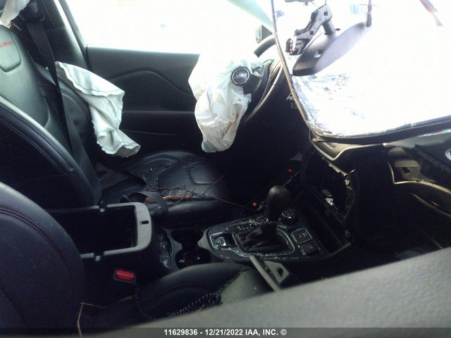 Jeep Cherokee Trailhawk 2019 1C4PJMBX8KD425412 Image 5