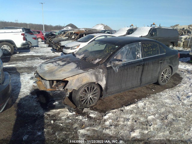 3VWL07AJ1EM441599 Volkswagen JETTA SEL