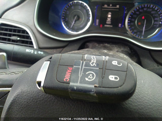 1C3CCCAG2GN147519 Chrysler 200 Limited