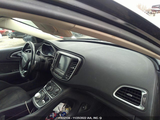 1C3CCCAG2GN147519 Chrysler 200 Limited