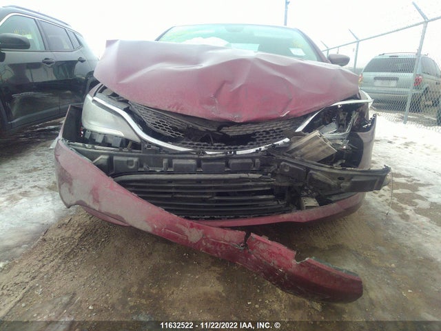 1C3CCCFB9FN708925 Chrysler 200 LX