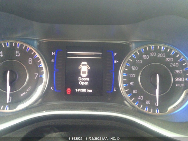 1C3CCCFB9FN708925 Chrysler 200 LX