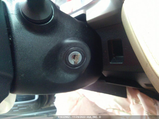 Toyota RAV4 LE 2013 2T3BFREV9DW114287 Image 11