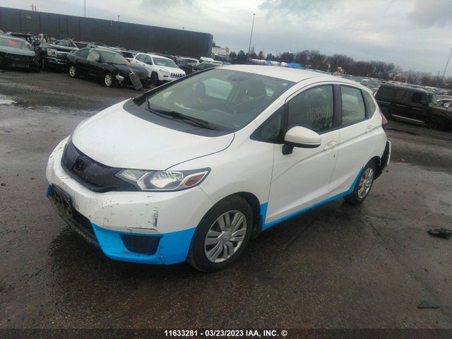 Honda Fit 2016 3HGGK5H59GM106428 Image 2