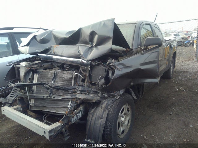 Toyota Tacoma Access Cab 2015 5TFTX4CN2FX051104 Image 2