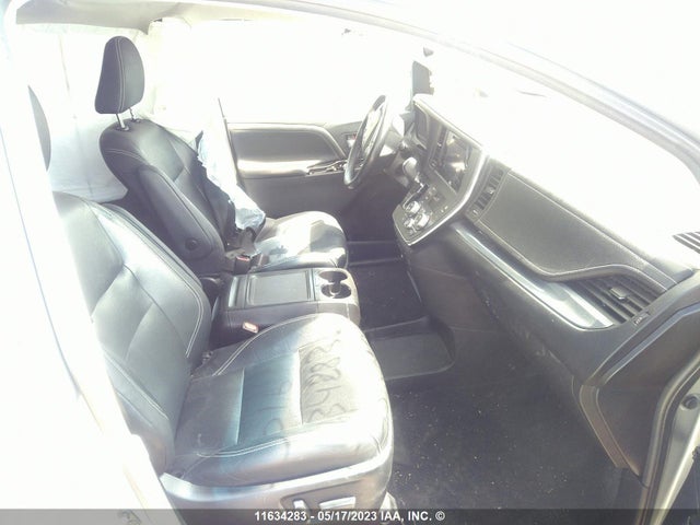 Toyota SIENNA SE 2016 5TDXK3DC6GS723051 Image 5
