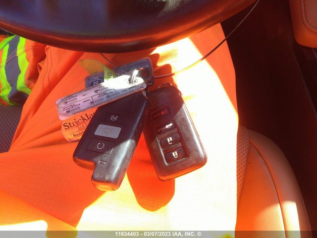 JTHBK1GG8G2211312 Lexus ES350