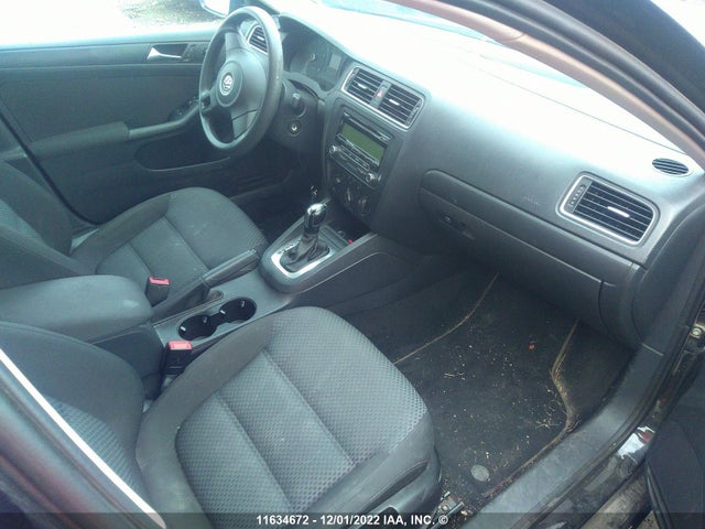 3VWDK7AJ1BM311610 Volkswagen Jetta