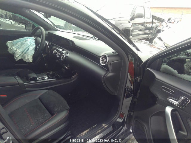W1K3G4FB4LW046897 Mercedes-Benz A 220 4matic