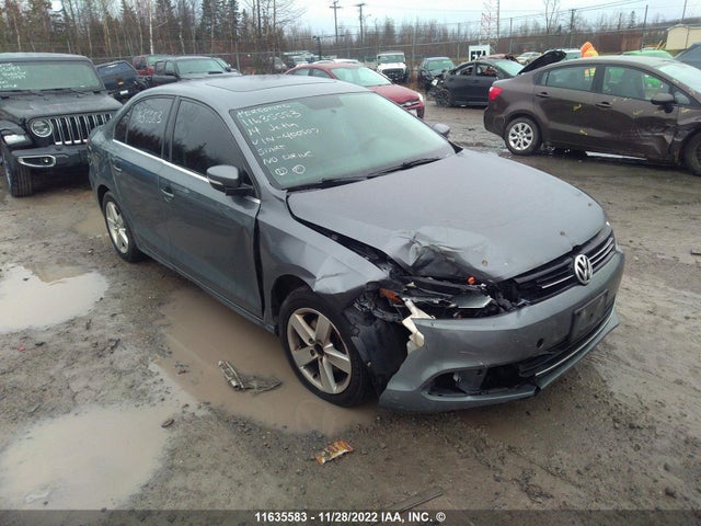 3VWB07AJ2EM400507 auction archive image