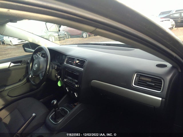 3VWB07AJ2EM400507 Volkswagen JETTA SE