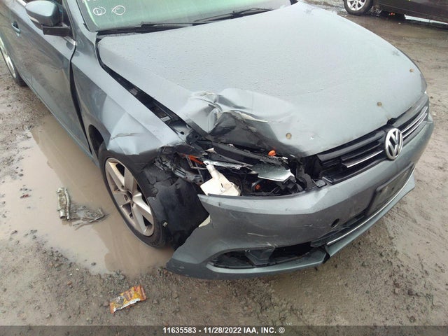 3VWB07AJ2EM400507 Volkswagen JETTA SE