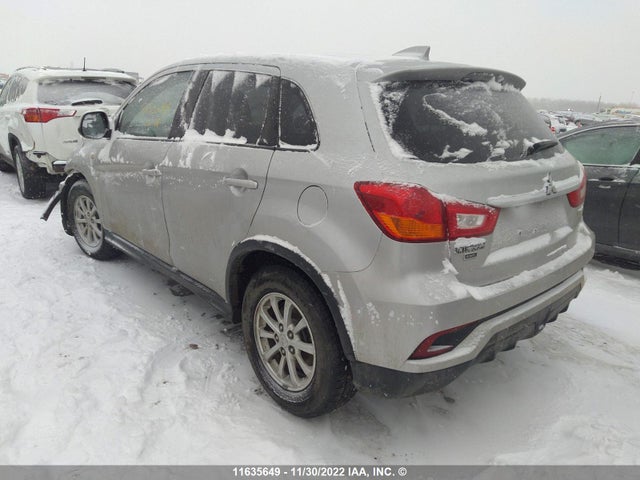 JA4AJ3AU2JU602410 Mitsubishi RVR SE
