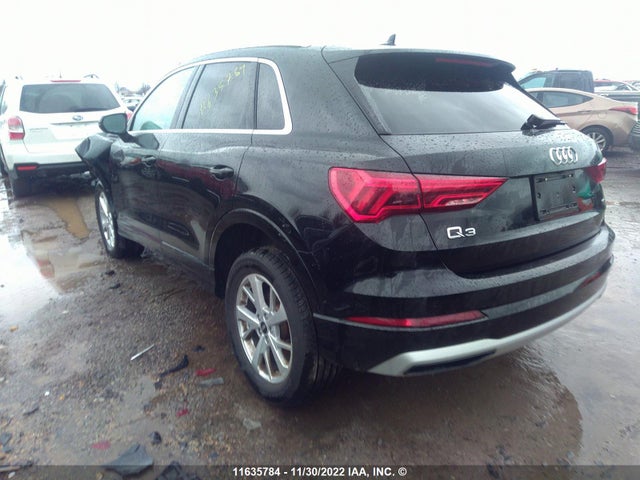 WA1BUCF30M1069099 Audi Q3 Premium Plus 40